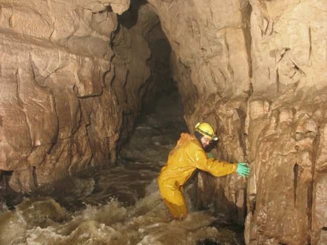 High water in Bridge Cave, South Wales 